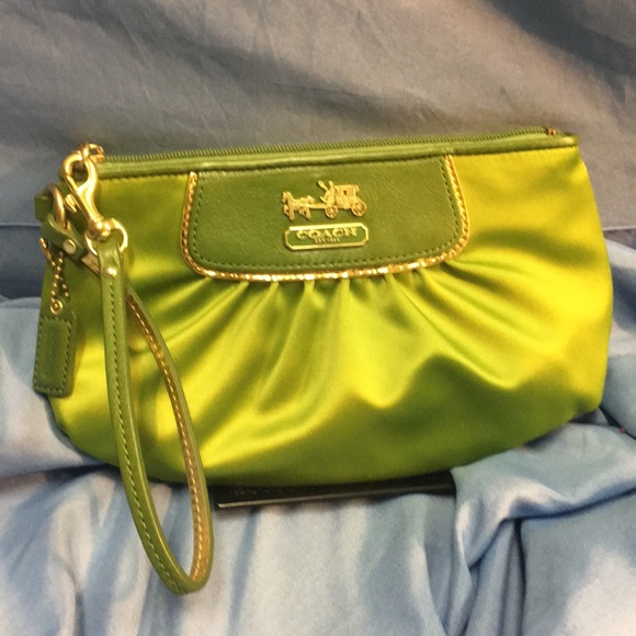 SOLD Coach Wristlet (Large) - Picture 3 of 7